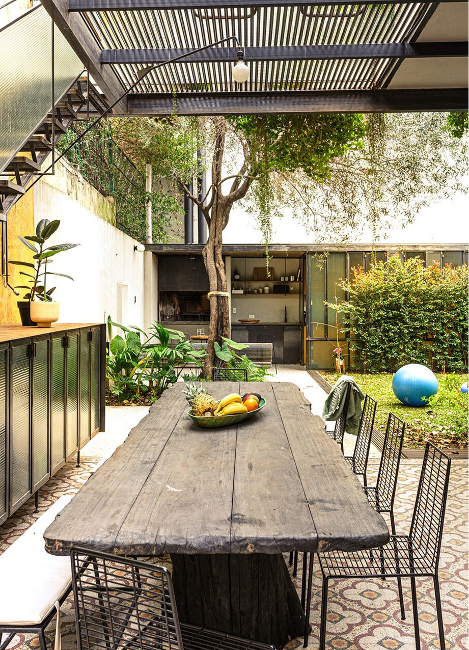 patio avec salle à manger décoration moderne