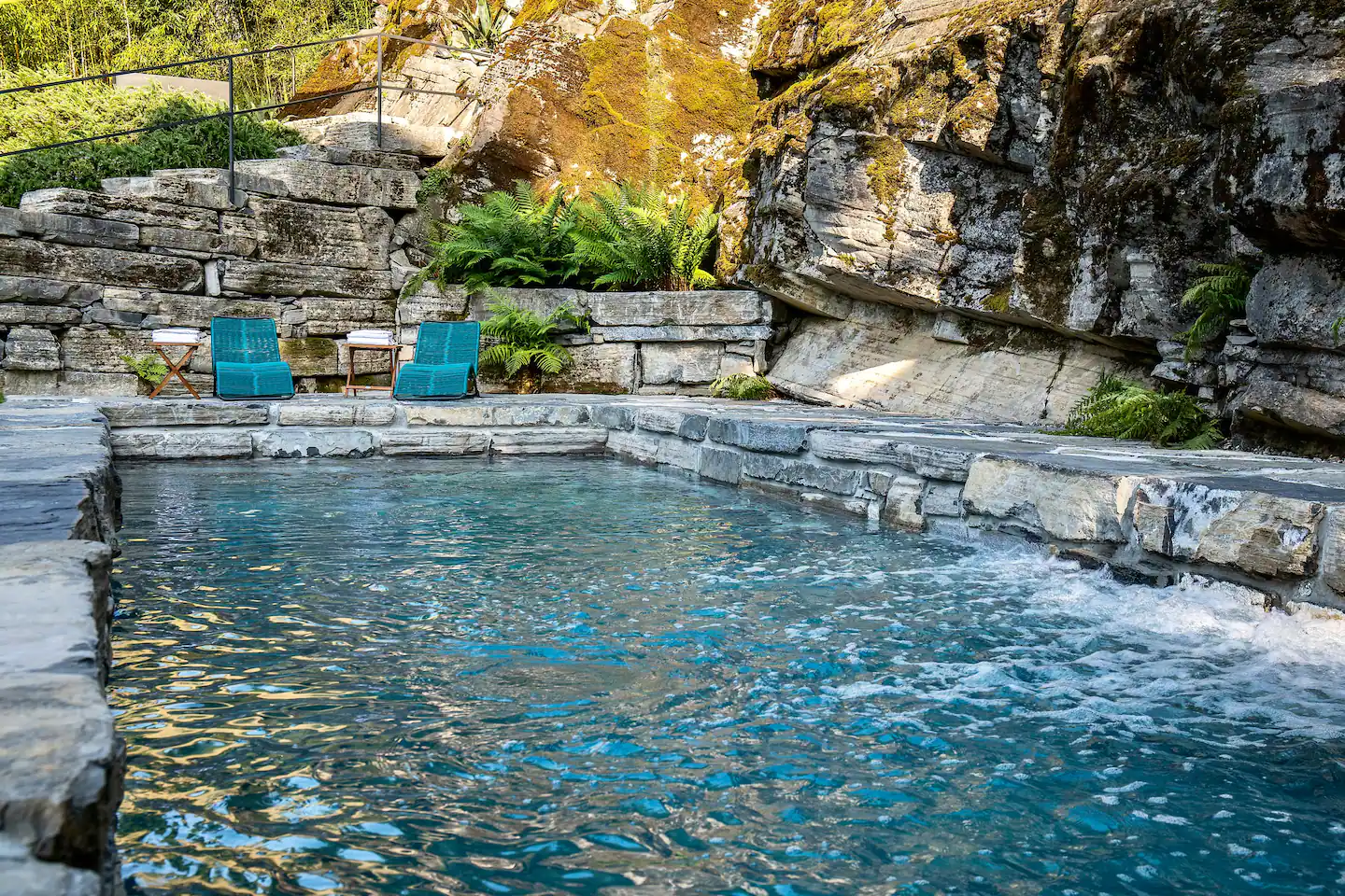 piscine en pierres maison sur le lac de Côme