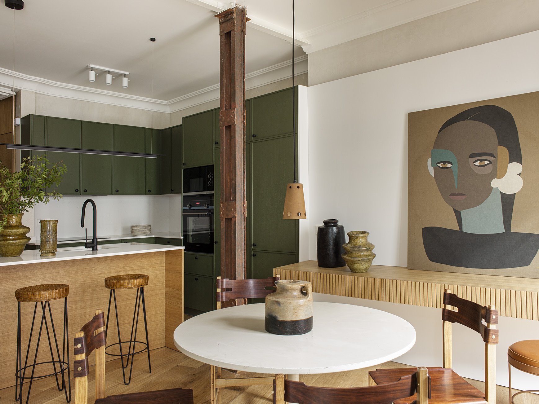 salon et cuisine ouverte en bois appartement design