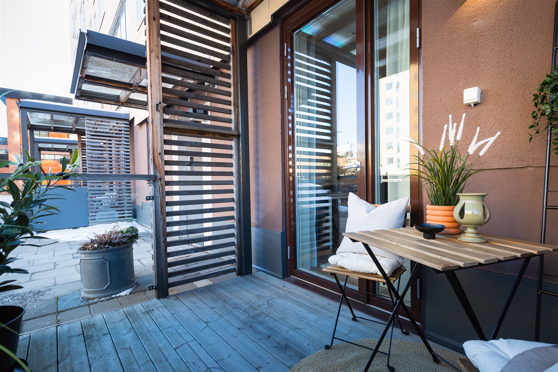 terrasse avec claustra bois