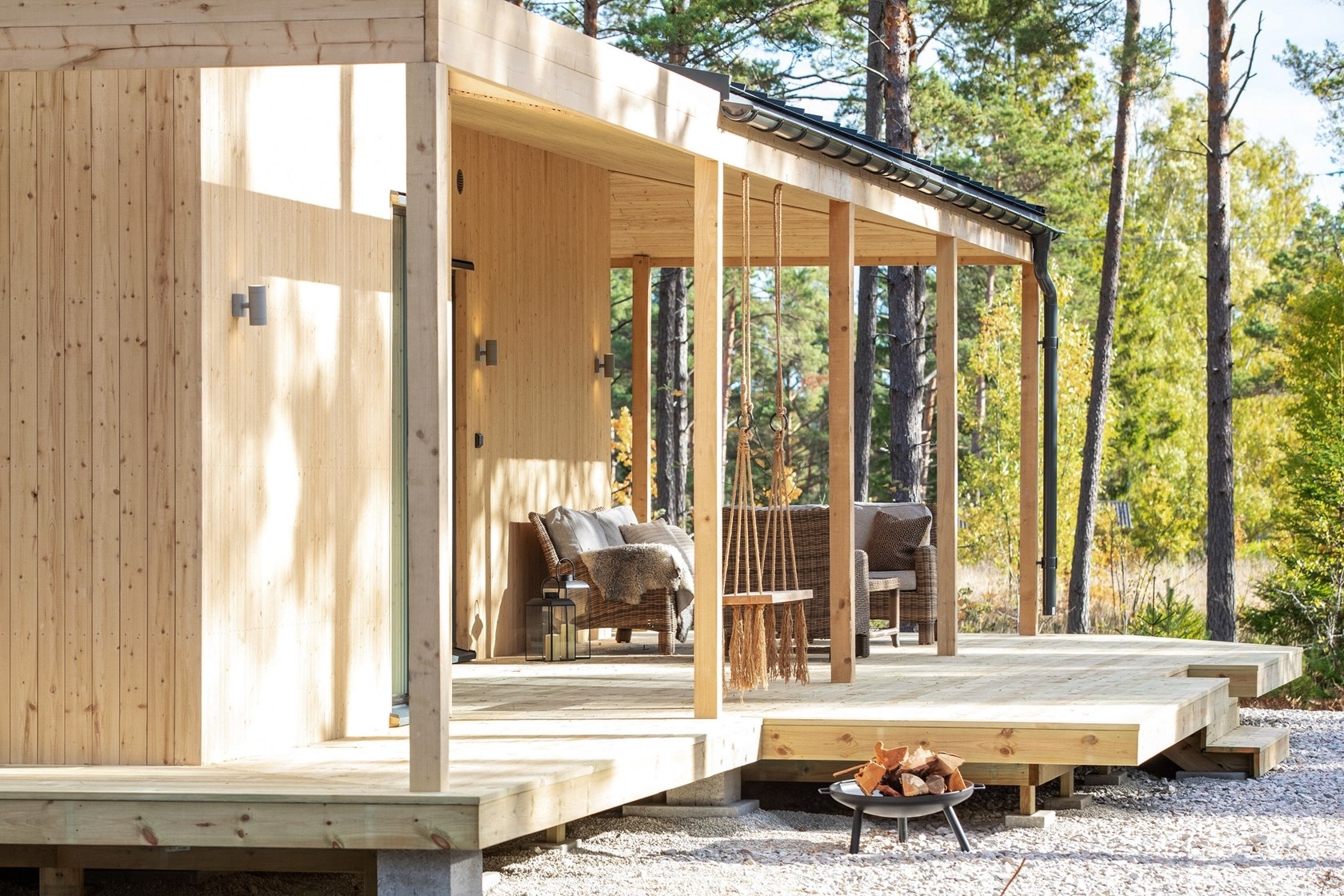 Une maison simple en bois de 74m2 au look minimaliste