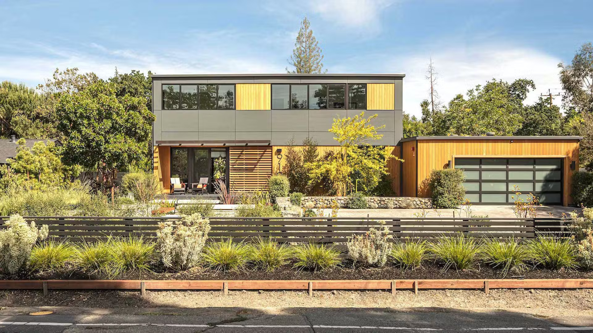Cette maison préfabriquée familiale a été construite en trois mois