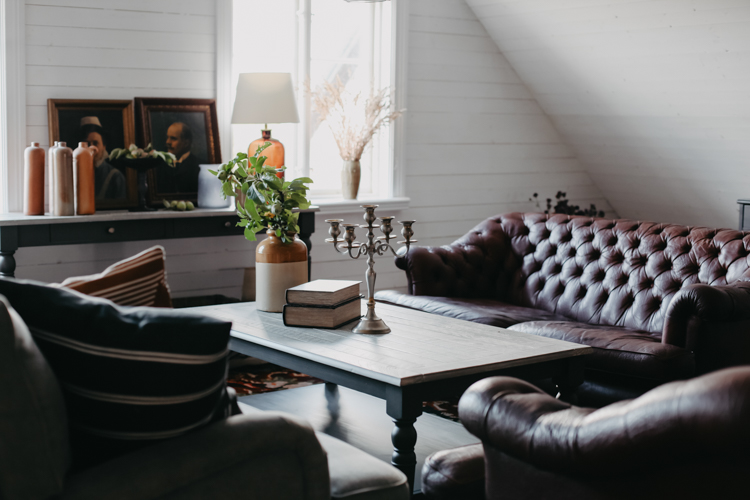 rustic chic and vintage decoration living room