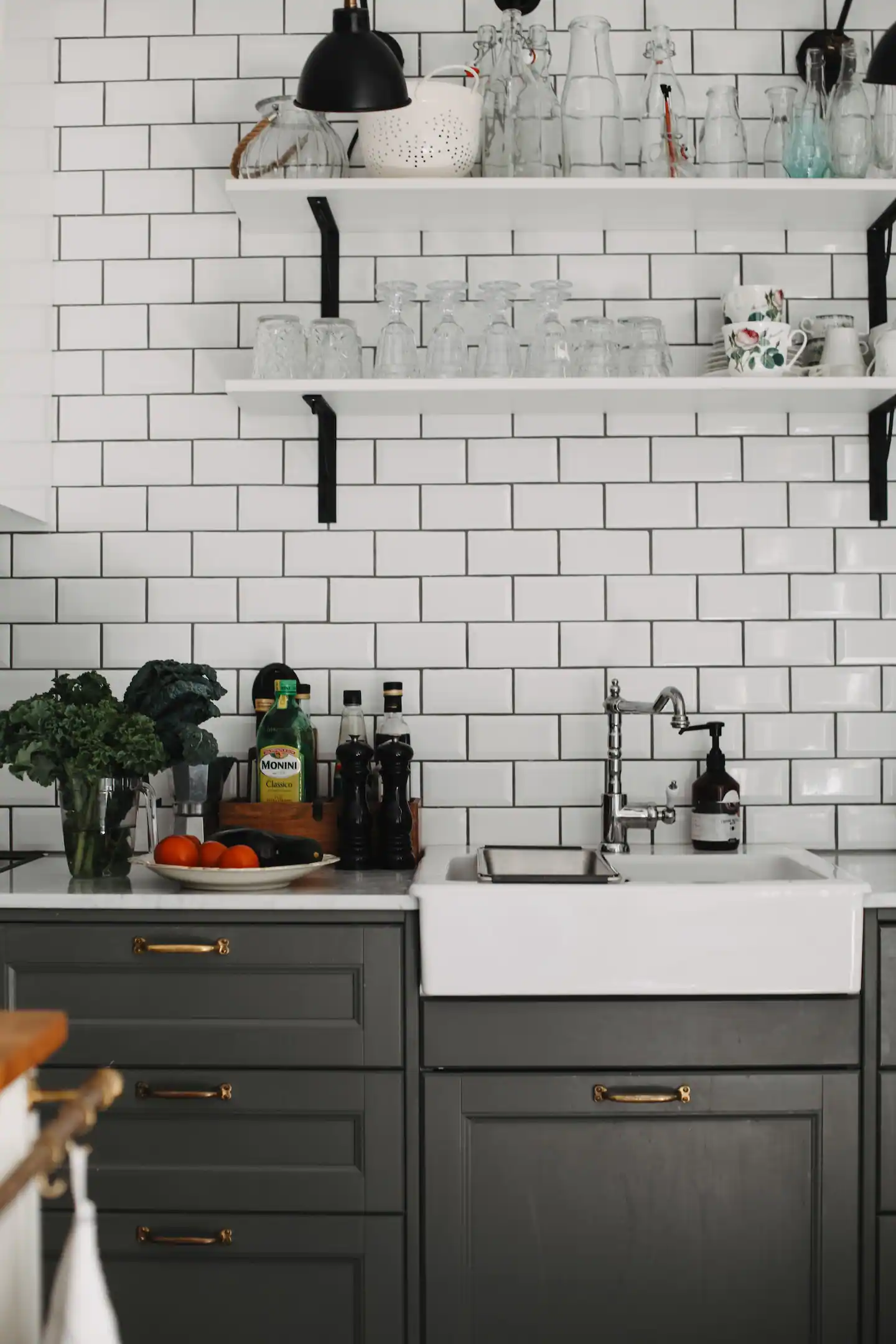 gray kitchen rustic chic decor